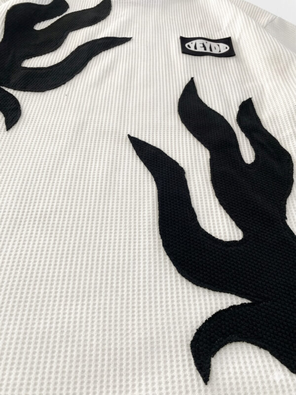 16 Camiseta OVERSIZE PROFANOS “Fuego ”